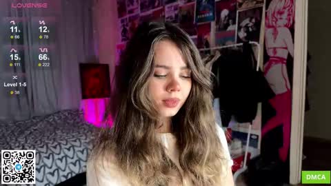 Snapshot of bestie_me chatting on October 7, 5:17 pm Emily Stream every day online show from October 7, 5:17 pm