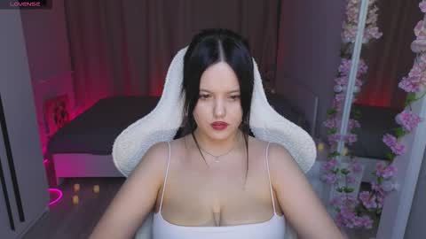 Betty online show from October 13, 3:25 pm