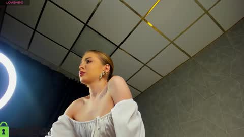 Brianna online show from January 14, 1:21 am