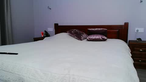 Snapshot of betty_sw chatting on October 30, 2:51 pm betty_sw online show from October 30, 2:51 pm