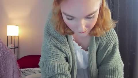 Snapshot of betty_witchy chatting on October 2, 3:22 am Dory make me happier online show from October 2, 3:22 am