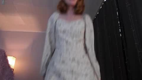 Snapshot of betty_witchy chatting on September 26, 4:32 am Dory make me happier online show from September 26, 4:32 am