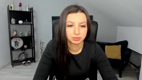 bettyjamess online show from November 10, 4:51 am