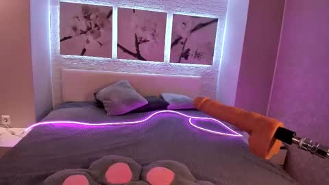 Betty online show from October 10, 8:25 pm