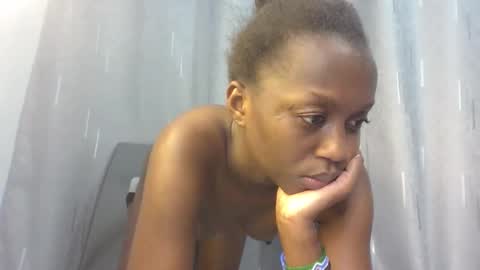 Snapshot of beverlyne5 chatting on October 5, 10:26 pm beverly online show from October 5, 10:26 pm