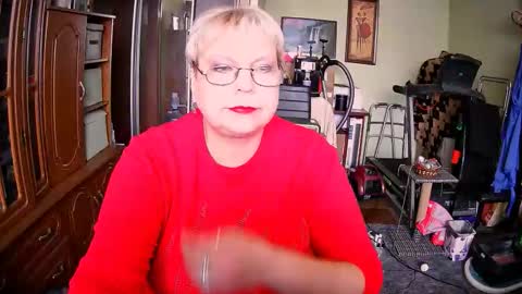 BeverlyQCynia online show from October 15, 10:51 am