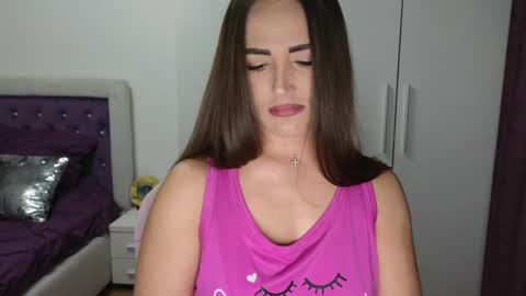   BeyonceDoll       Twitter DollBeyonce    online show from April 15, 7:03 pm