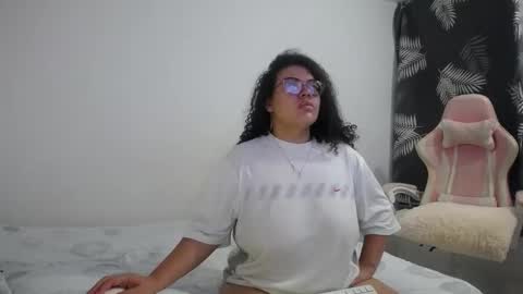 Bianca Tuesday to Sunday from 2am to 6am UTC-5 online show from November 15, 9:32 am