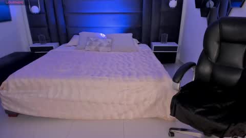 Snapshot of biancapierce_ chatting on September 23, 12:25 pm Bianca Pierce online show from September 23, 12:25 pm