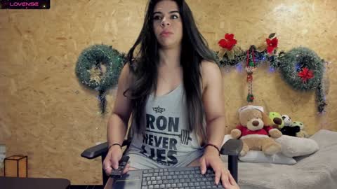 Biancastrong.. IGThebiancastrong online show from December 31, 2:19 am