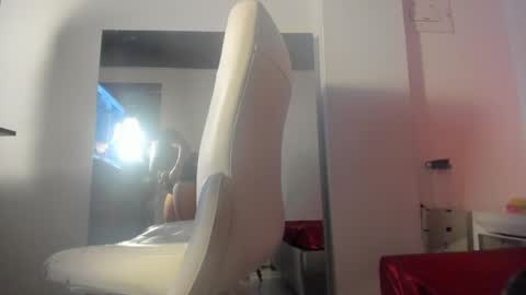 Snapshot of bibiana_js_ chatting on October 22, 11:59 am bibiana_js_ online show from October 22, 11:59 am