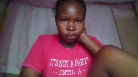 Snapshot of big_diva chatting on February 8, 11:35 pm big_diva online show from February 8, 11:35 pm