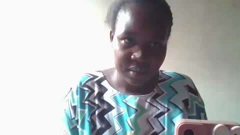 Snapshot of big_diva chatting on February 1, 7:05 am big_diva online show from February 1, 7:05 am