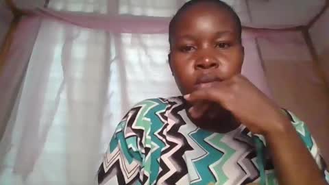 Snapshot of big_diva chatting on February 2, 7:52 am big_diva online show from February 2, 7:52 am