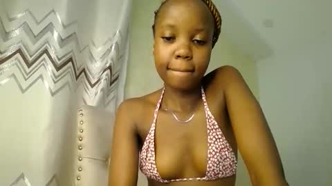 Snapshot of bigbaby004 chatting on October 25, 11:22 pm bigbaby004 online show from October 25, 11:22 pm