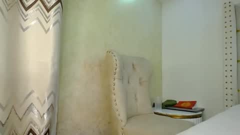 Snapshot of bigbaby004 chatting on October 23, 10:49 pm bigbaby004 online show from October 23, 10:49 pm