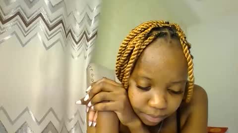 Snapshot of bigbaby004 chatting on October 24, 11:12 pm bigbaby004 online show from October 24, 11:12 pm