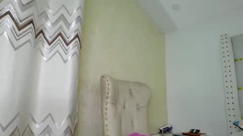 Snapshot of bigbaby004 chatting on October 11, 11:18 pm bigbaby004 online show from October 11, 11:18 pm