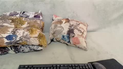 Kira online show from April 1, 1:41 pm