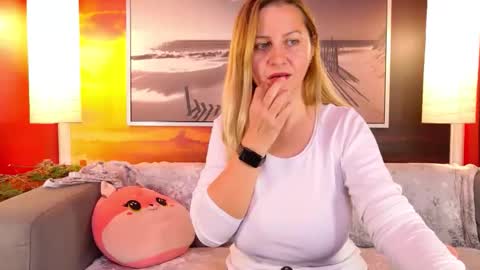 BigBoobsArri online show from November 3, 10:41 am