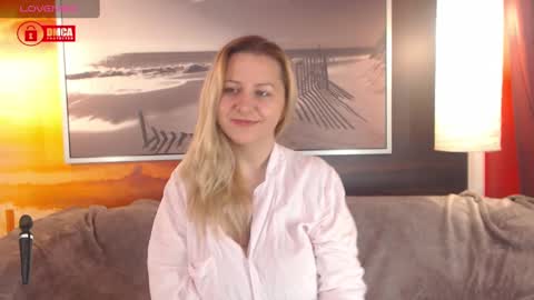Snapshot of bigboobsarri chatting on January 25, 6:12 am BigBoobsArri online show from January 25, 6:12 am