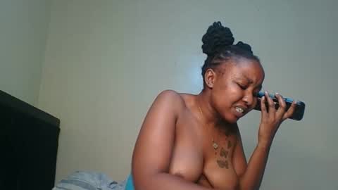 BigBoootyy online show from September 8, 7:02 pm