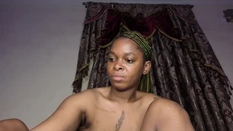 Lucy online show from December 16, 4:40 am