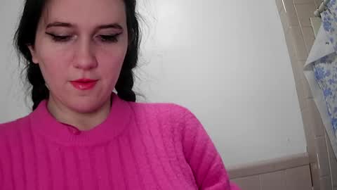 Isabella online show from December 18, 1:59 am