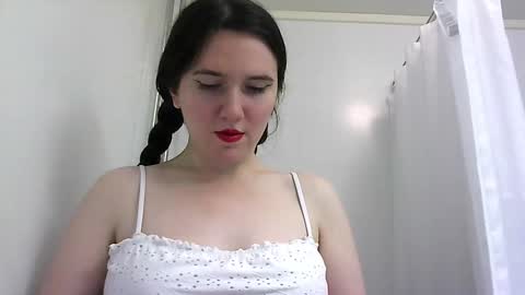 Snapshot of bigbootybunny chatting on October 3, 12:49 am Isabella online show from October 3, 12:49 am