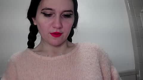Isabella online show from December 24, 1:49 am