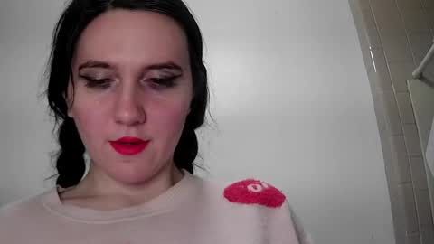 Isabella online show from January 5, 9:05 am