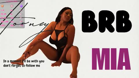 Snapshot of bigbootymommyy chatting on September 27, 12:18 am bigbootymommyy online show from September 27, 12:18 am