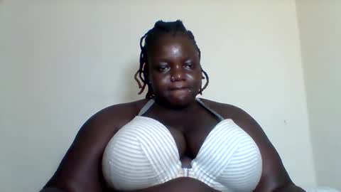 Snapshot of bigdarkass chatting on February 14, 11:09 pm VIOLET online show from February 14, 11:09 pm
