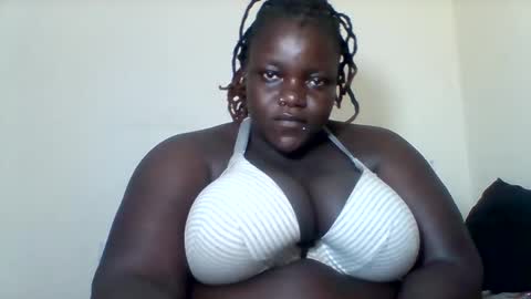 Snapshot of bigdarkass chatting on February 10, 8:42 pm VIOLET online show from February 10, 8:42 pm