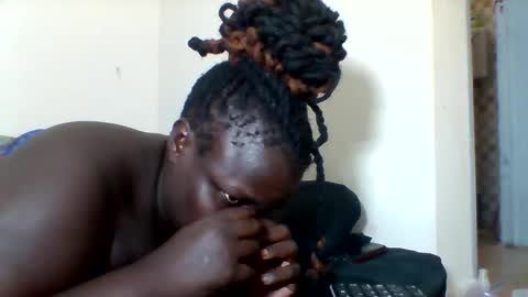 Snapshot of bigdarkass chatting on December 26, 9:37 pm VIOLET online show from December 26, 9:37 pm