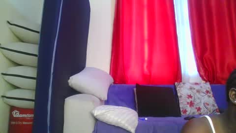 Snapshot of bigmaxass chatting on March 10, 7:33 am bigmaxass online show from March 10, 7:33 am