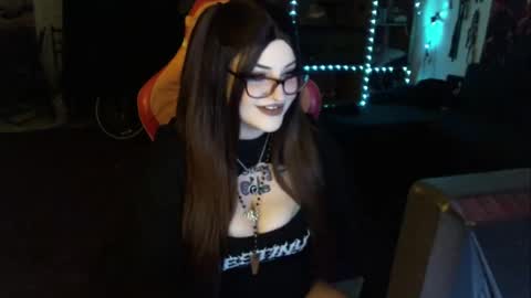 Lealithhh online show from November 22, 10:18 am