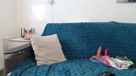 BigTwinsOmg online show from April 12, 1:36 pm