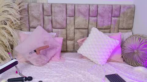   online show from September 27, 9:22 pm