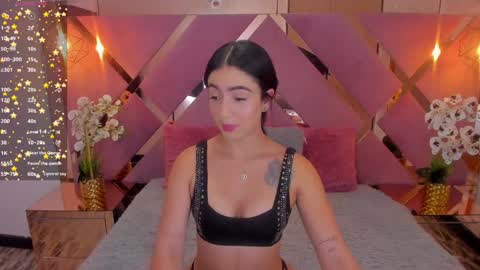 Snapshot of bilie_rouse1 chatting on December 31, 3:01 am Bilie online show from December 31, 3:01 am