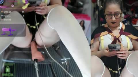 bisex woman online show from December 19, 11:30 pm