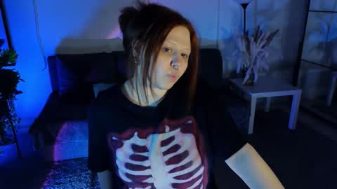 Nana online show from February 4, 4:43 pm