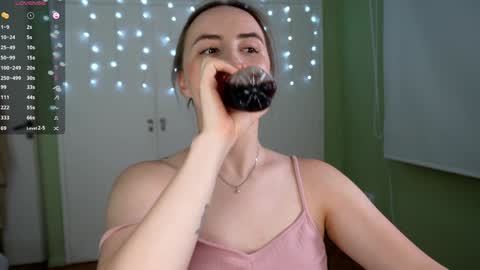 Snapshot of black_eva_ chatting on January 23, 6:24 pm Eva online show from January 23, 6:24 pm
