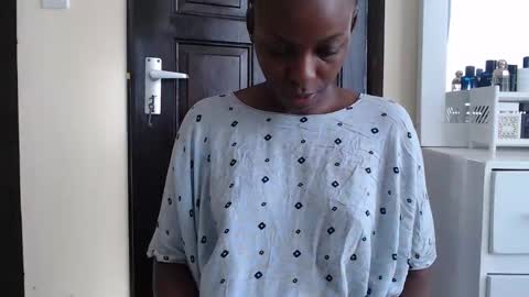 black ghodess online show from February 14, 7:07 am