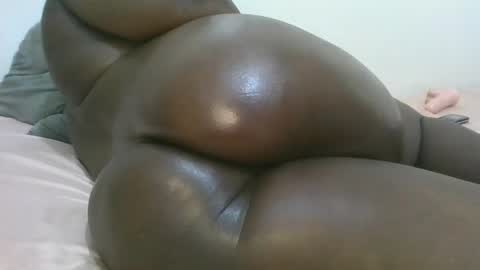 Snapshot of black_goddess200 chatting on February 7, 6:56 am black_goddess200 online show from February 7, 6:56 am