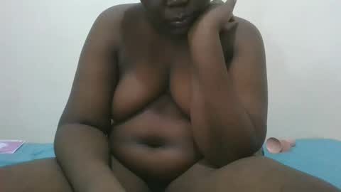 Snapshot of black_goddess200 chatting on March 1, 7:41 am black_goddess200 online show from March 1, 7:41 am