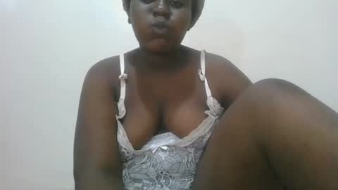Snapshot of black_goddess200 chatting on February 12, 7:13 am black_goddess200 online show from February 12, 7:13 am