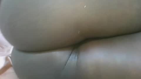 Snapshot of black_goddess200 chatting on February 6, 5:35 am black_goddess200 online show from February 6, 5:35 am