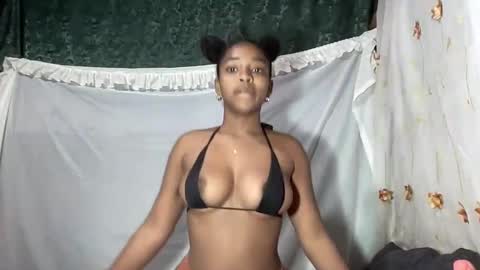 Snapshot of black_hot2024 chatting on January 29, 11:35 pm MORENITA ISA online show from January 29, 11:35 pm