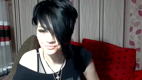 black_hot_01 online show from December 19, 6:23 am